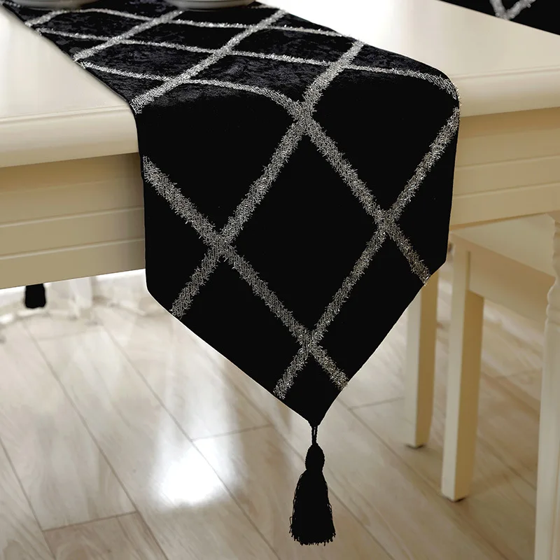 European Style Diomand Table Runner Dust Cover Contracted End Of Bed Table Flag Tassel Tablecloth For Wedding Party Home Decor European Style Diomand Table Runner Dust Cover Contracted End Of Bed Table Flag Tassel Tablecloth For Wedding Party Home Decor