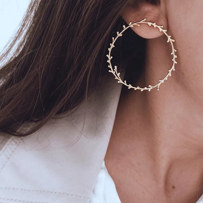 

Tocona Trendy Hollow Circle Leaf Drop Dangle Earring for Women Metal Gemetric Piercing Earrings Statement Jewelry Brincos C20310