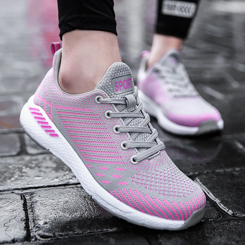 

2018 Breathable Casual Shoes for Women Fashion Lace Up Couple Mesh Walking Shoes Outdoor Lightweight Ladies Sneakers Big Size