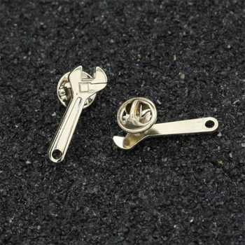 

New brooches fashion metal lapel pin suit boutonniere button wrench brooch pin vintage collar pin for men women shirts tips gift