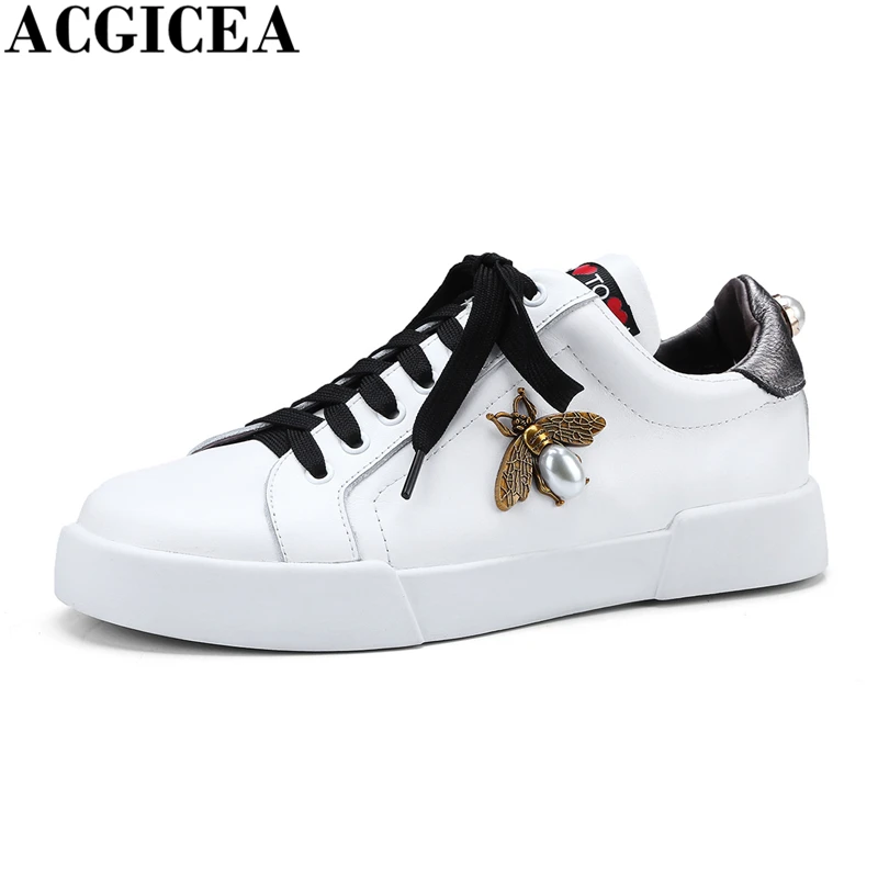 

High Quality Genuine Leather Women Shoes Fashion Female Casual Shoes Heart & Bee Sneakers For Women White Flats Shoes Size 34-40