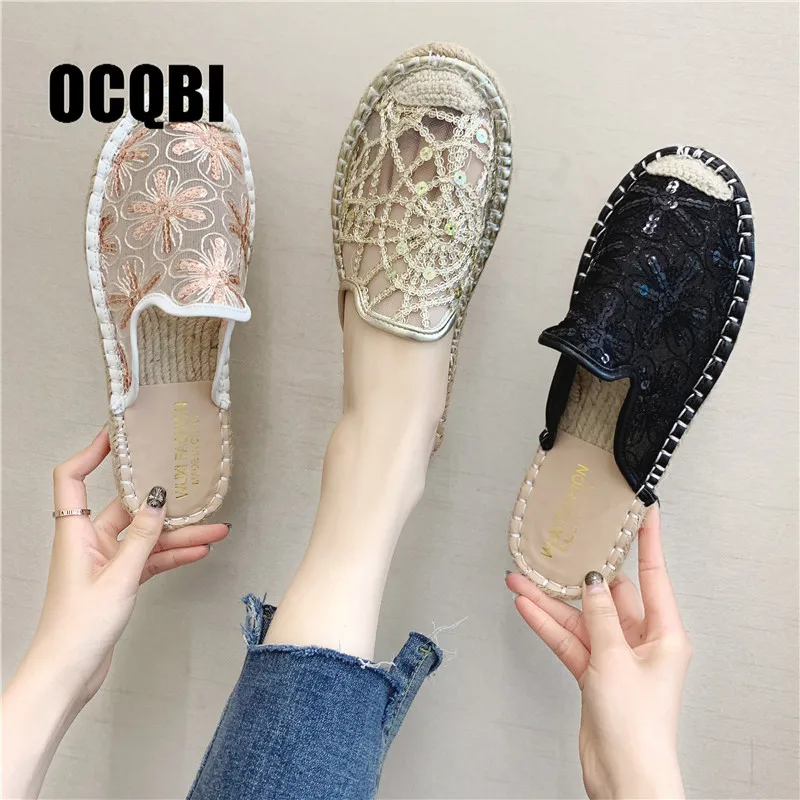 

Ladies Fashion Sequins Slippers Flat Sandals Slipper Round Toe Casual Shoes Fashion Personality Straw Slipper Rhinestone Sandals