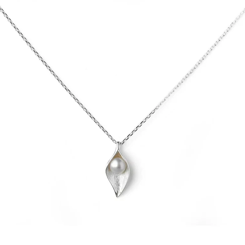 

XIYANIKE 925 Sterling Silver Freshwater Pearls With Leaf Pendant Necklace New Fashion necklace For Women Jewelry Wedding Gift