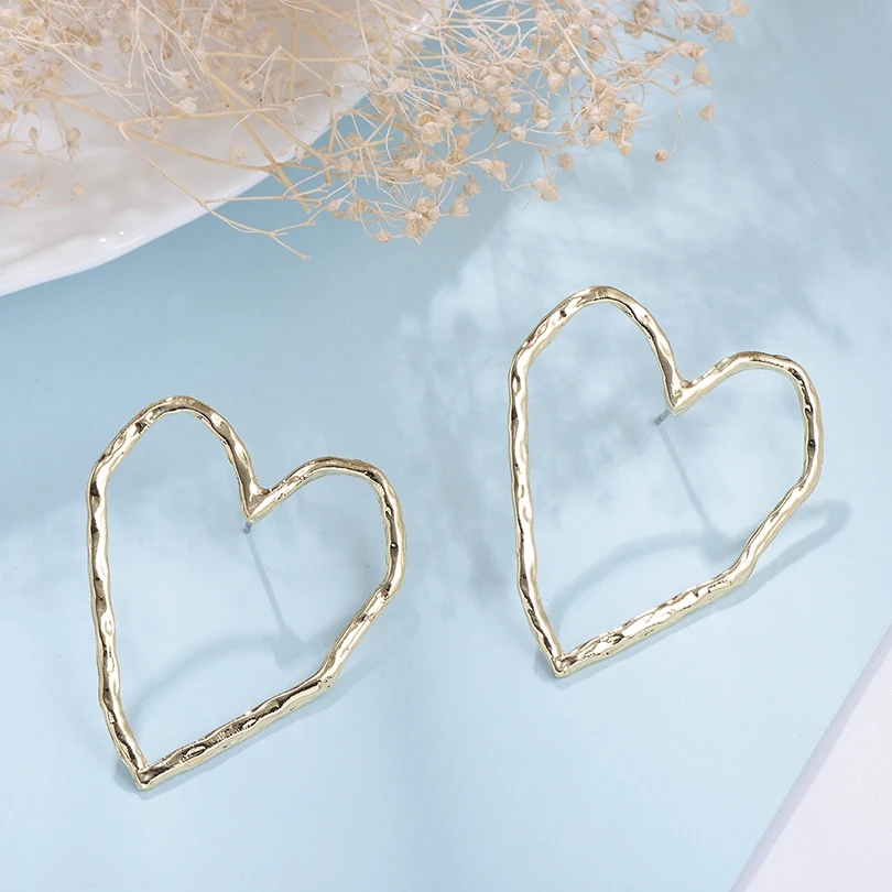 

Simple Gold Silver Color Trendy Alloy Heart Earrings Wedding Ear Jewelry Bohemian Big Hollow Stud Earring For Women Brincos