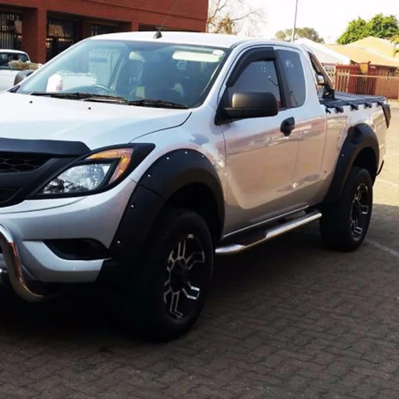 Черные Брызговики для арки колеса с заклепками для Mazda Bt50 Pro 2012- двойная кабина