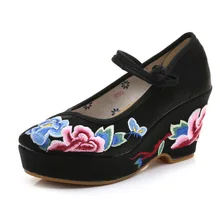 Г., весенние женские балетки ручной работы обувь с вышивкой павлина, расшитая блестками женская Повседневная тканевая танцевальная обувь в стиле «Старый Пекин»