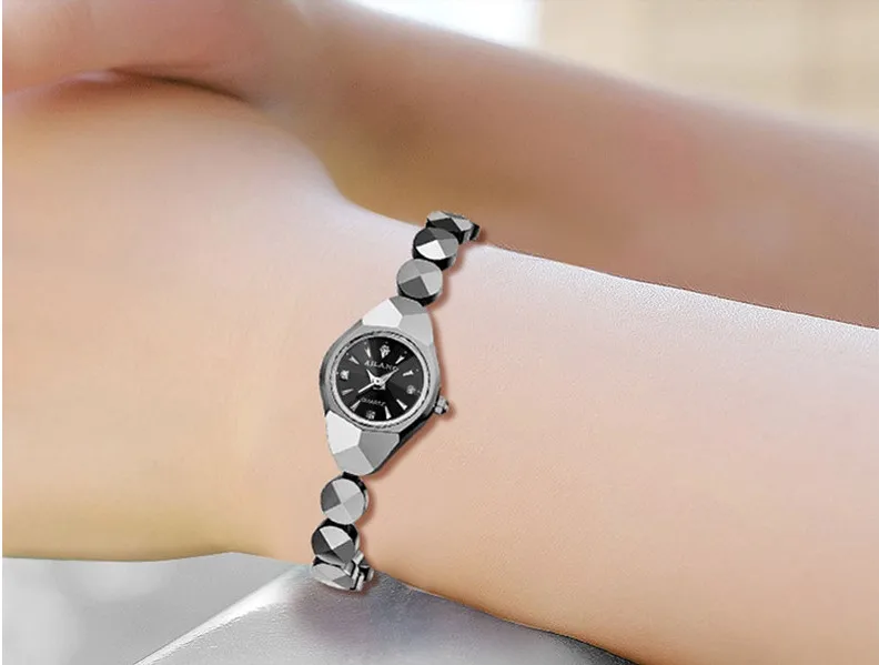 clock women