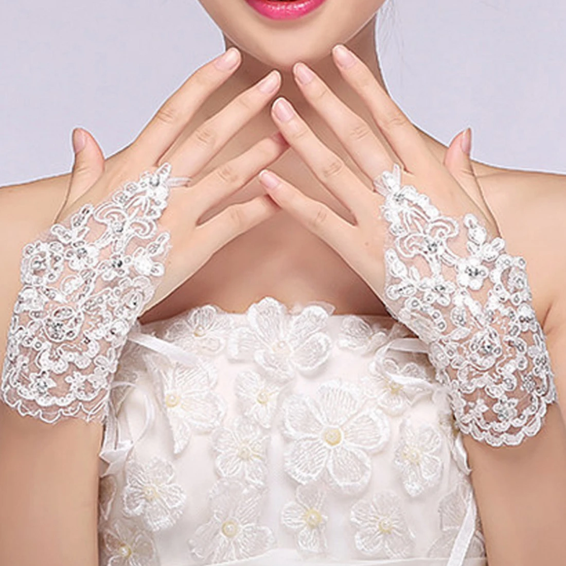 Elegance elegant Short Gloves Fingerless White Red Ivory Three Colors Accessories Women Lace