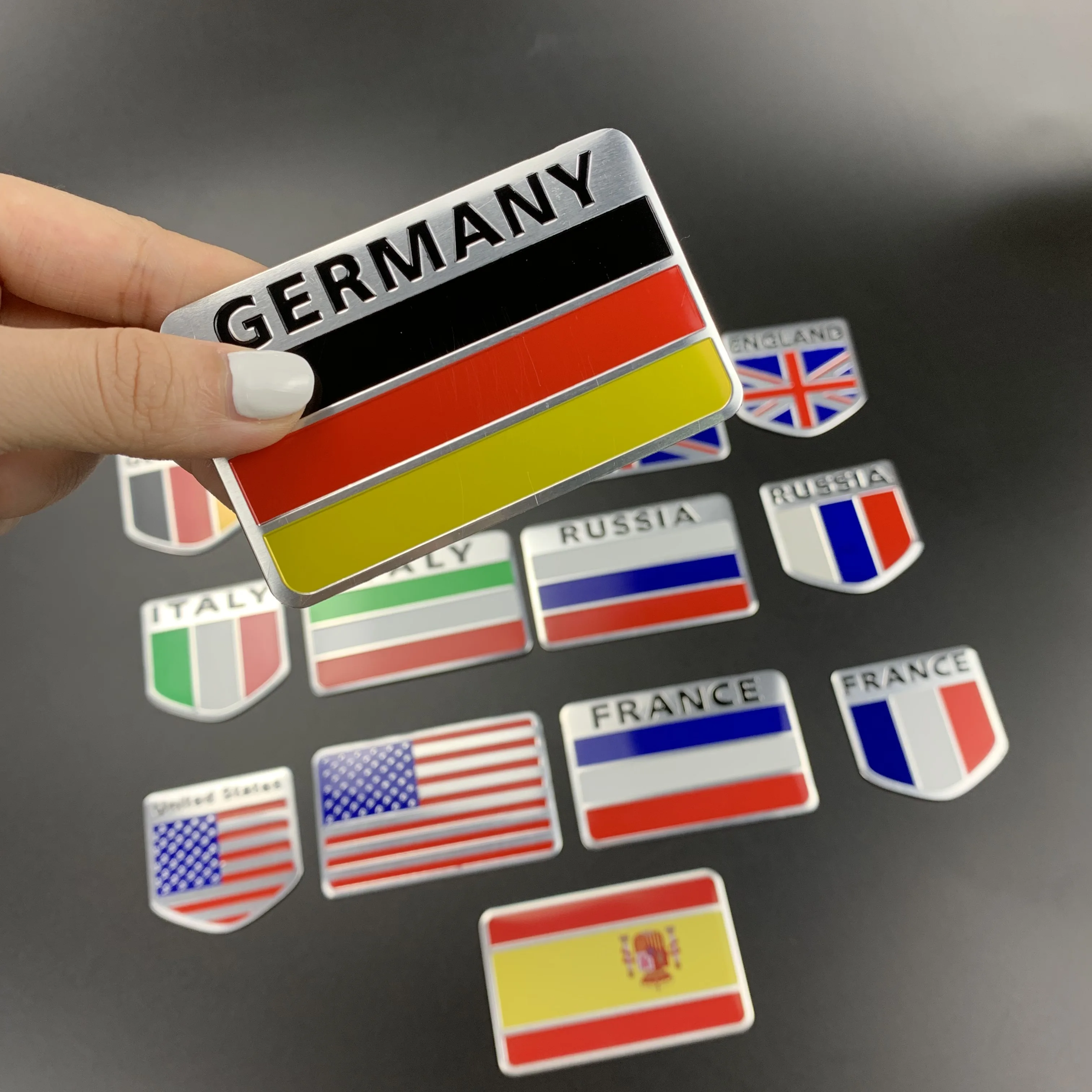 

3D Aluminum Car Sticker Car Modeling For Phaeton Phideon Variant Touran Beetle T-Cross T-Roc Atlas Amarok Tarok MOIA CARAVELLE