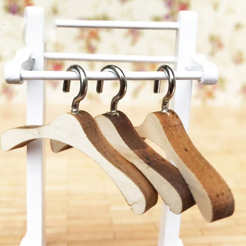 G08-X128 الأطفال طفل هدية لعبة 1:12 دمية مصغرة الأثاث مصغرة rement حامل ملابس خشبي 2 قطعة/المجموعة