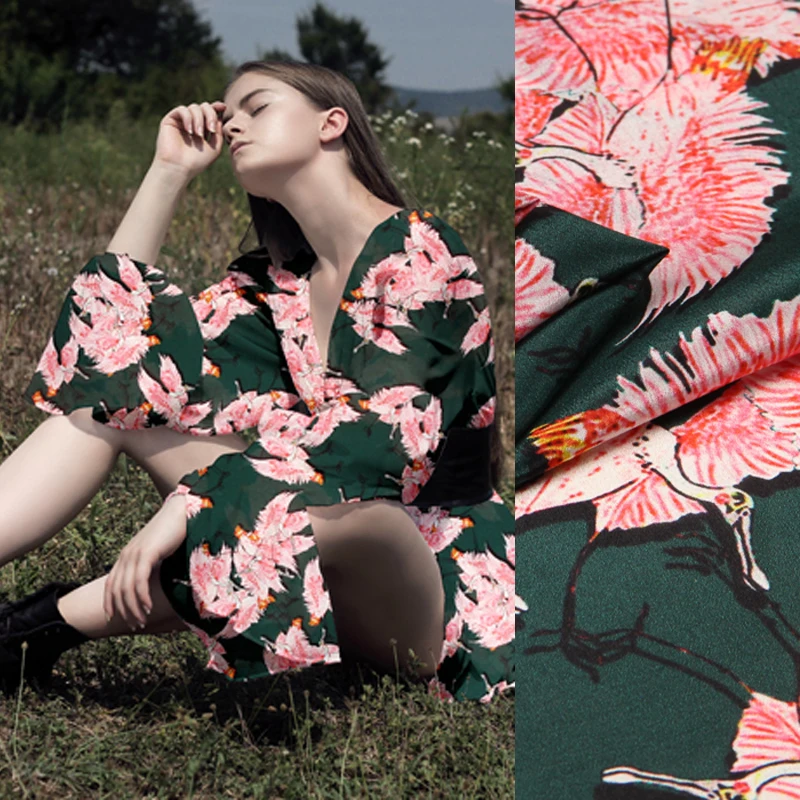 

135CM Wide 12MM Pink Swan Print Dark Green Thin Silk Crepe de Chine Fabric for Summer Dress Shirt Clothes Cheongsam D890