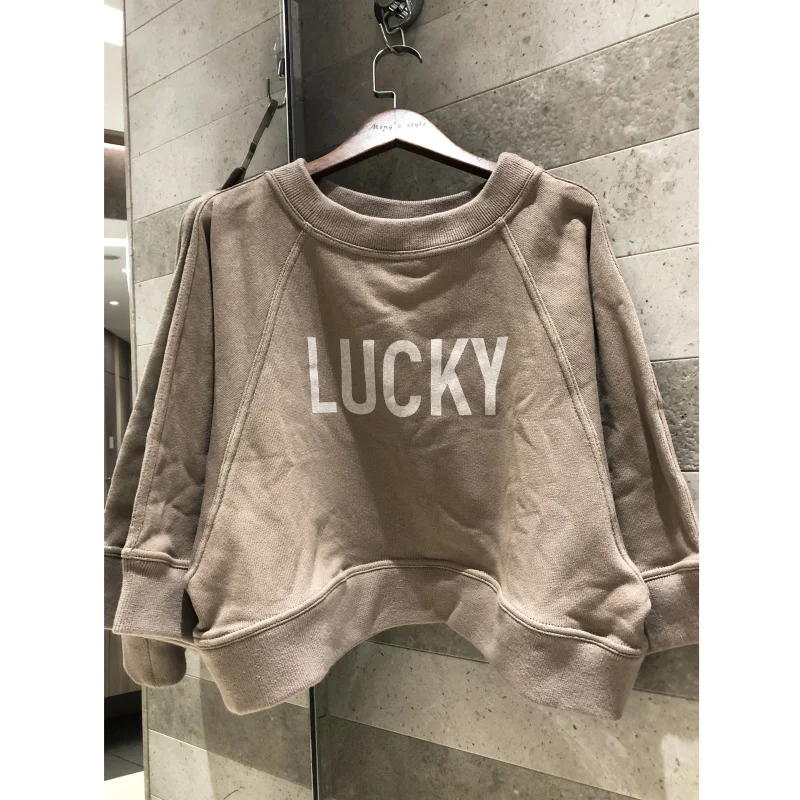 

High quality 2019 spring summer new ladies fashion letter LUCKY printing round neck casual loose sweatshirt