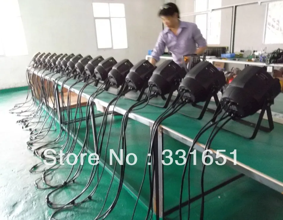 

4 pieces/lot free shipping 8 channels led par can light 54x3w rgbw 4 colors connect two dmx cables, two power cables