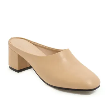 

Tide 2019 spring and summer new fashion thick with the super 40-48 square head Baotou sandals women