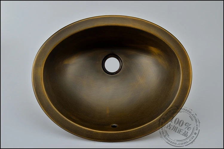 vintage bacia de cobre do banheiro