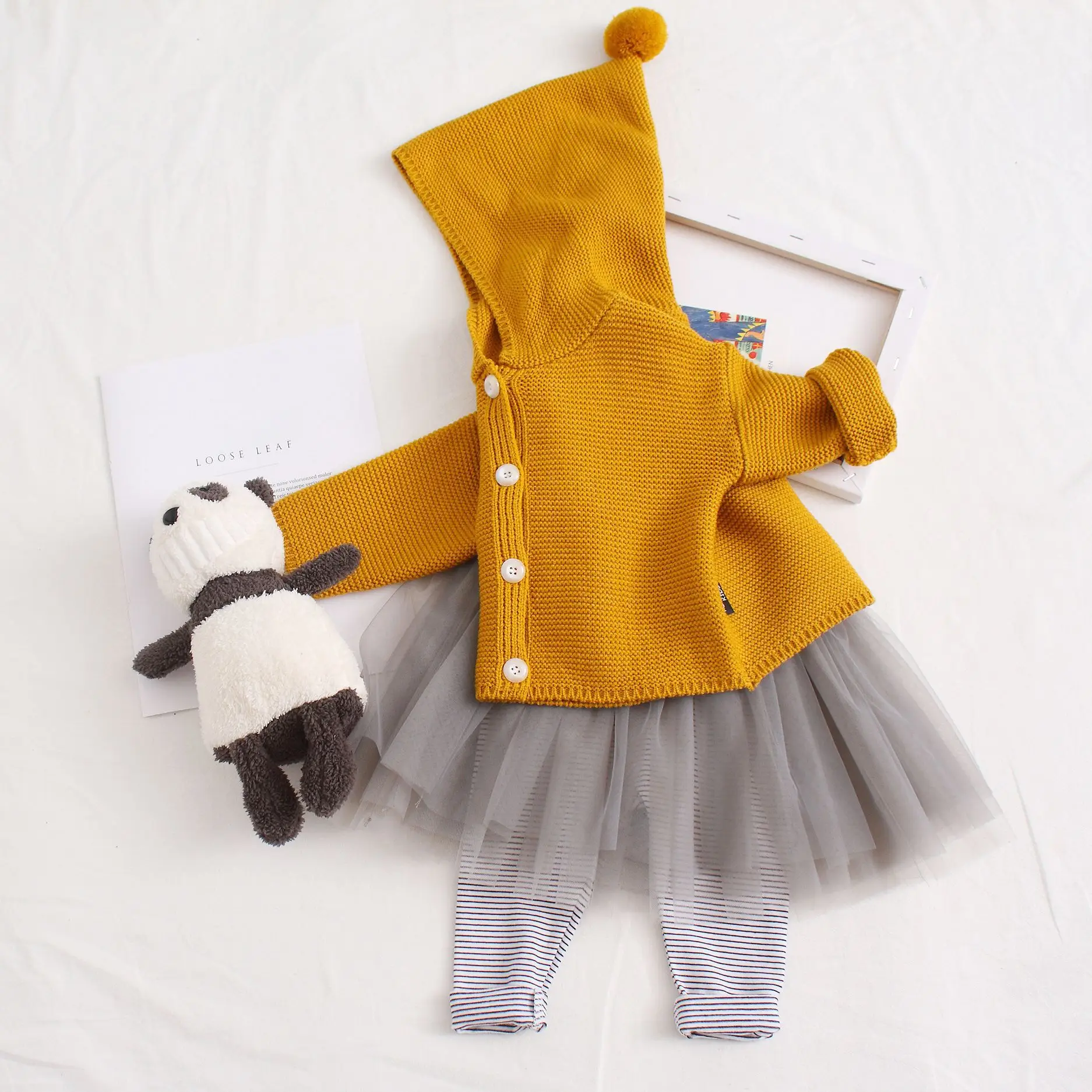 

Baby Sweater Newborn Boys Cardigan Sweater Autumn Girls Cotton Knitted Jacket with Pompom Hooded Infant Girls Knitted Coat