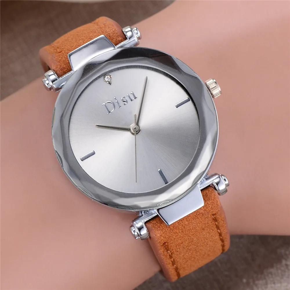 

DISU Women's Watch Fashion Retro Elegant PU Leather Band Analog Alloy Quartz Casual Daily Women Wrist Watch Birthday Gift