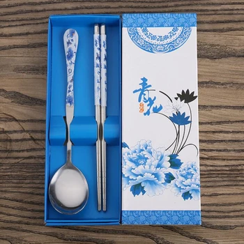 

Blue and white porcelain wedding souvenir guest gift tableware set 100 pcs
