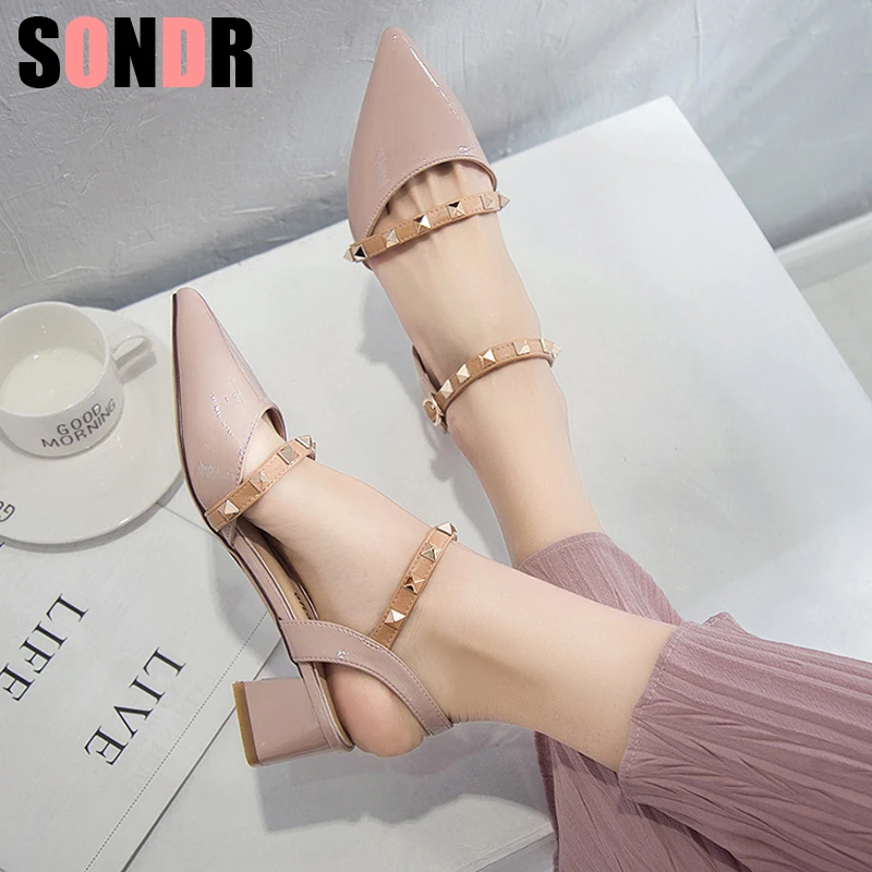 

2019 fashion Pumps shoes Sexy Pointed toe rivet women Shoes Thin Heels Hollow Buckle sandals shoes size35-39