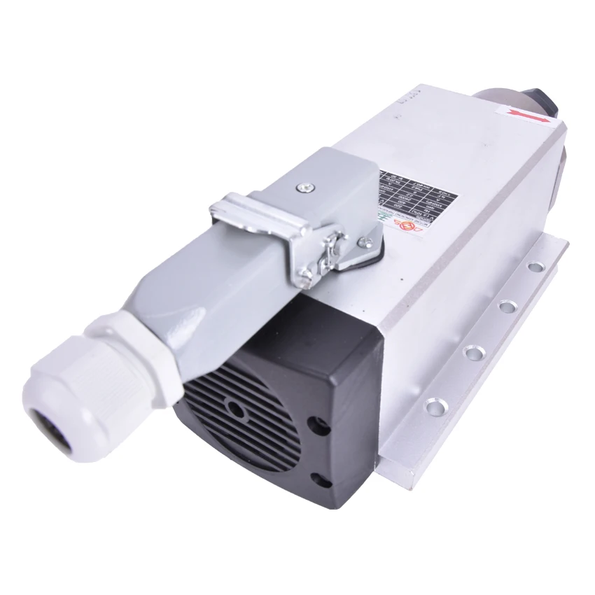Квадратный 2.2kw шпиндель с воздушным охлаждением ER20 схода off 0 01 мм 220V мотор
