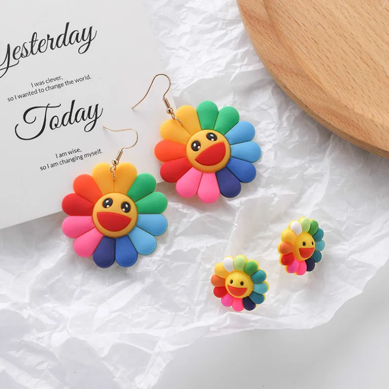 

2019 Rainbow Color Flower Drop Earrings Sweet Happy Face Sun Dangle Earrings for Women Cute Girls Jewelry Rubber Earings Gifts