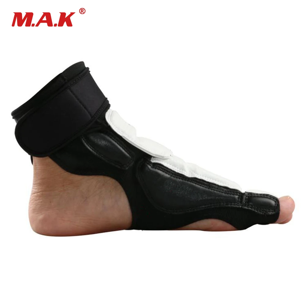 

MMA Black White Feet Protector Half Finger Taekwondo Gloves Foot Guard Fighting Karate Boxing Footgear for Training