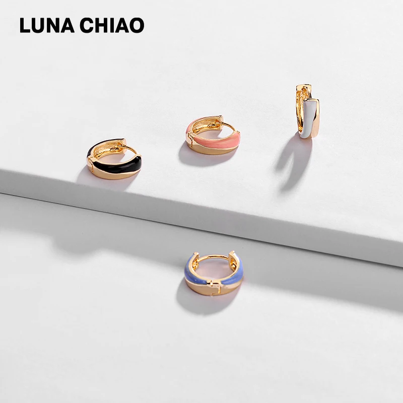 

LUNA CHIAO Women Bijoux Jewelry Accessories Enameled Cooper Mini Huggie Hoop Earrings Wholesale for Spring Summer