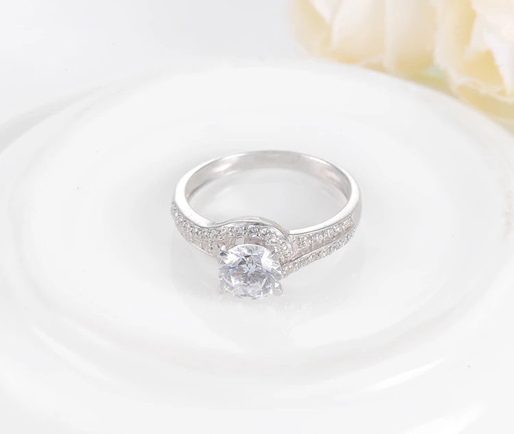 Beagloer Brand Noble Women Wedding Rings Silver Color AAA Zirconia Rings Fashionable Party Jewelry CRI0272-B