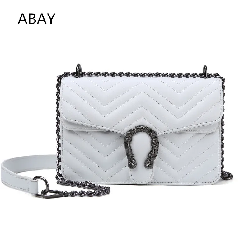 Luxury Brand Women's Bag New Fashion Diamond Chain Single Shoulder Bag Skew Bag Super Fire Black and White Mail Bag