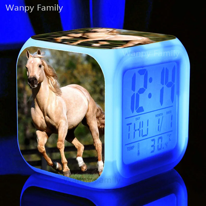 Луг Черная лошадь Будильник 7 цветов светящийся светодиодный цифровой часы для детей подарок на день рождения многофункциональные сенсорные зондирующие часы - Цвет: Розовый