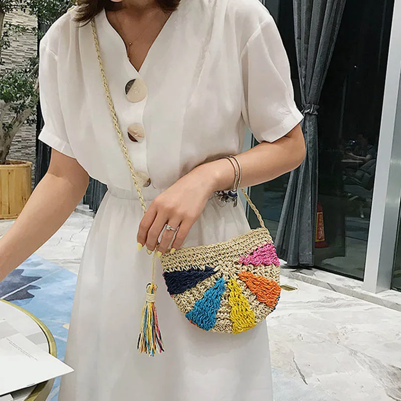 

New Style Women Retro Semi-circular Simple Color Straw Bag Wild Straw Shoulder Bag