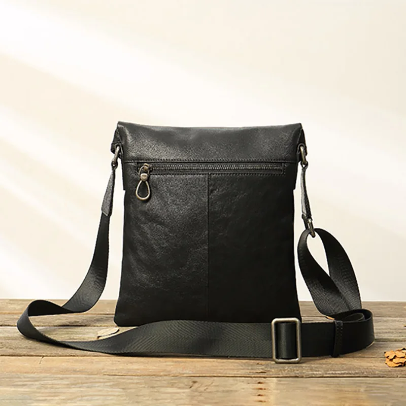 AETOO Men's shoulder crossbody bag, leather postman bag, head-layer cowhide trend men's Bag