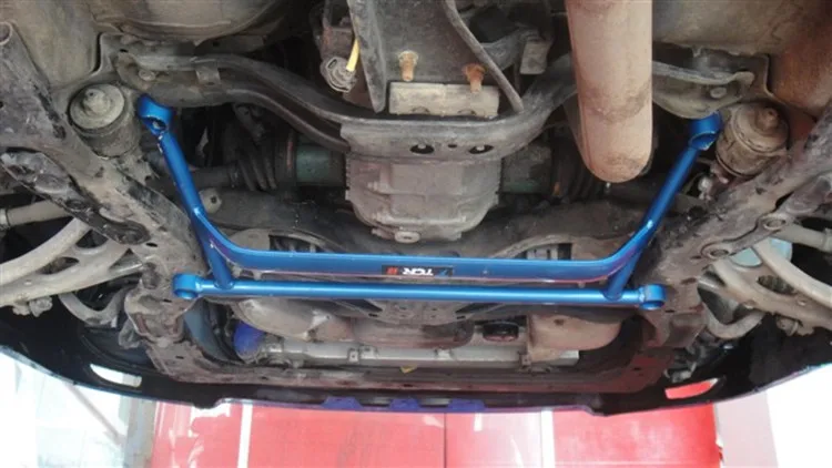 Стойка подвески для Subaru Forester 2001 08 аксессуары стайлинга автомобиля стабилизатор