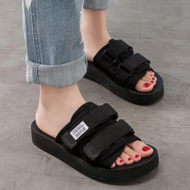 2018 New Unisex Sandals Black Slip on Summer Slippers for Women Sandals Beach Shoes Flat Heel Thick Bottom Neutral Size 35-44