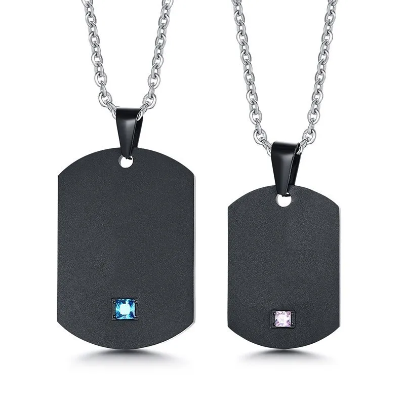 a set Пользовательские Dogtag Пары Ожерелье Набор из нержавеющей стали его королева и ее король CZ камень кулон персонализированные ювелирные изделия - Окраска металла: a set
