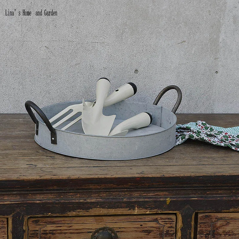 

decorative handmade round metal tray with handle