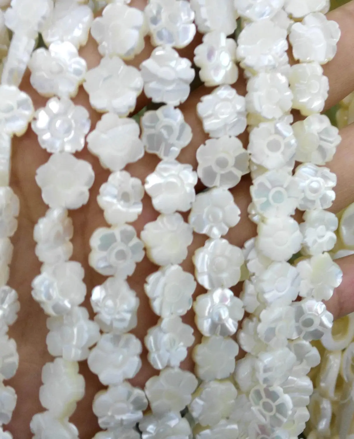 

wholeasale 2strands 10 12 14mm Genuine MOP Shell ,Pearl Shell flower florial carved white ewelry beads
