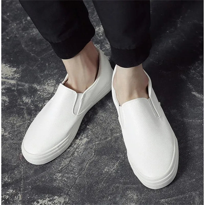 Mens Loafers Leather Sneakers White Shoes Lightweight Breathable Luxury Sneakers 2022 New Fashion Young Men Casual Loafer Shoes