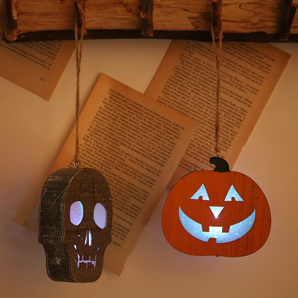 

New Halloween Decoration Wooden Skull Pumpkin Hanging Lamp Scream Horror Halloween Decoration Ornaments