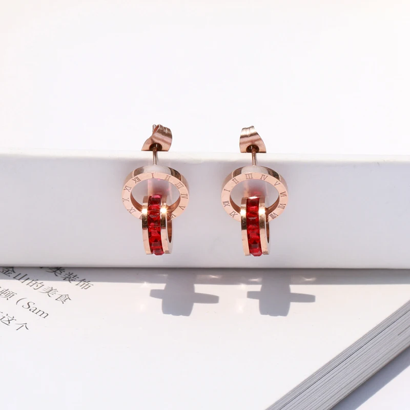 

YUN RUO 2018 Chic Luxury Red Zircon Roman Stud Earring Woman Rose Gold Color Titanium Steel Jewelry Girl Birthday Gift Not Fade