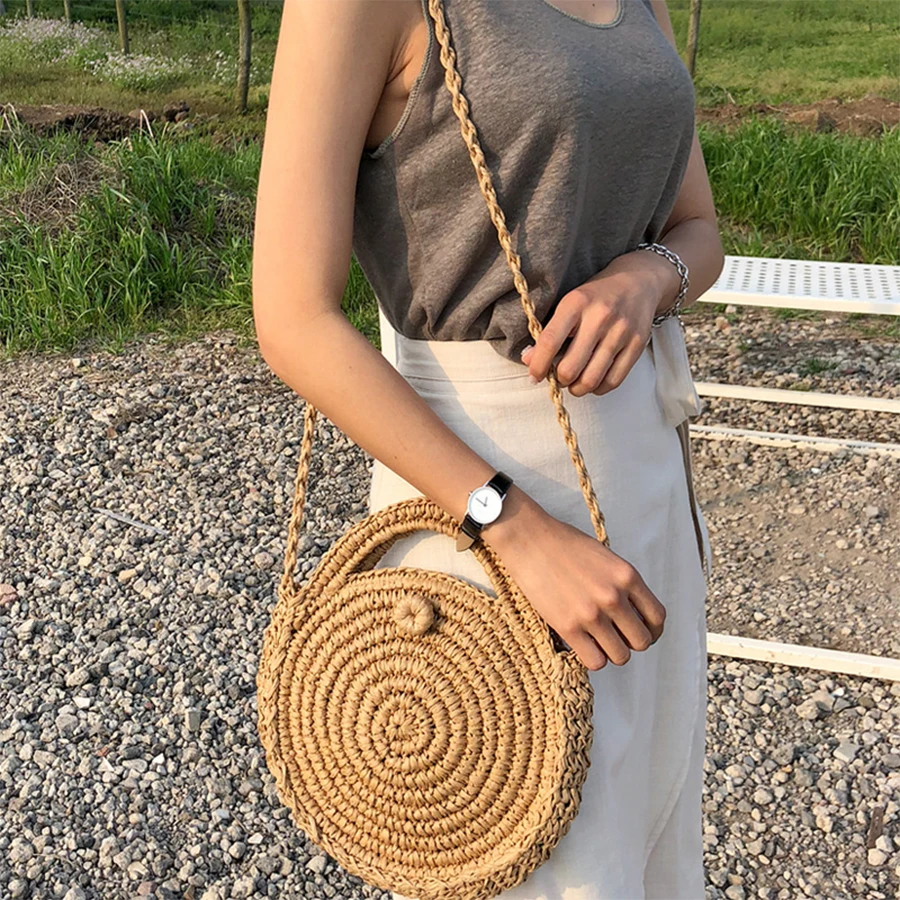 

Round Straw Beach Bag Summer Bohemian Handmade Women Handbag Hollow Casual Tote Fashion Circle Women Shoulder Bag 2018 New