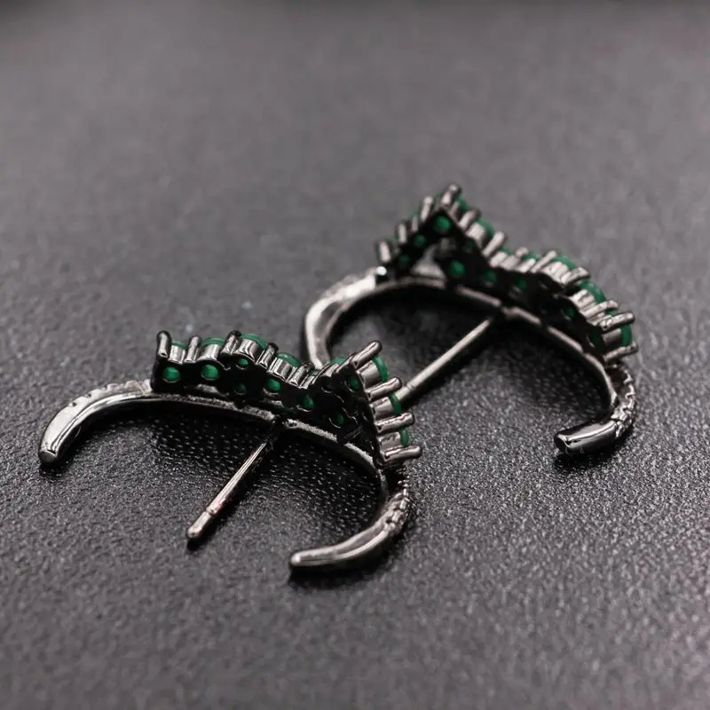 stud Earrings9