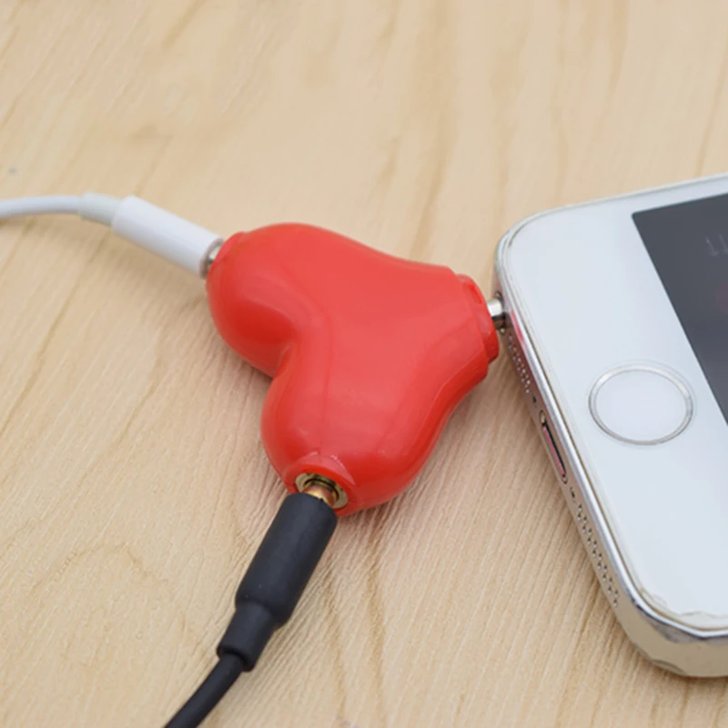 Cute 1 Male to 2 Female 3.5 Jack Aux Audio Cable Headphone Heart Music Share Splitter for Apple iPhone 6 7 iPad iPod MP3 speaker