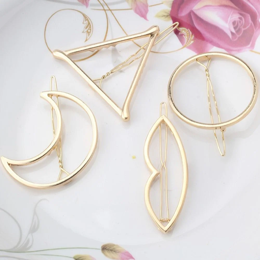 

2 pcs Fashion Jewelry Accessories Lip Hollow Hairclips Hairgrips Hairpins Headwear Barrettes Hair Clip Triangle For Wedding