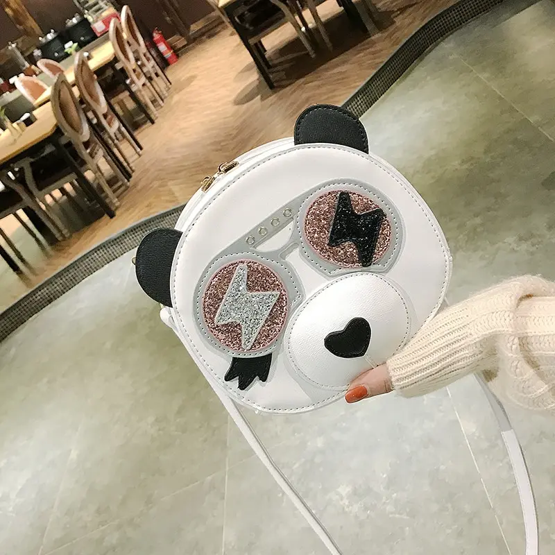 

Female personality design new contrast color cute panda small round bag cute splicing shoulder bag Messenger bag mini mobile wal