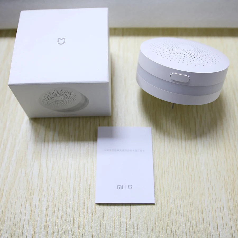 Xiaomi mi smart home hub. Xiaomi smart home hub 2.