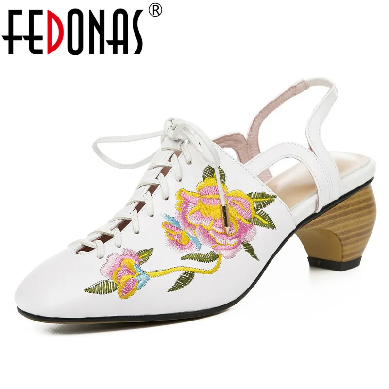 

FEDONAS Classic Vintage Flowers Women Pumps 2019 Summer New Genuine Leather Sandals Shallowed Round Toe Shoes Woman Casual Shoes