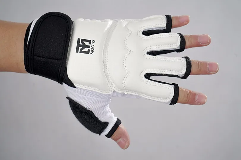 MOOTO TAEKWONDO HAND PROTECTOR SEASON 2