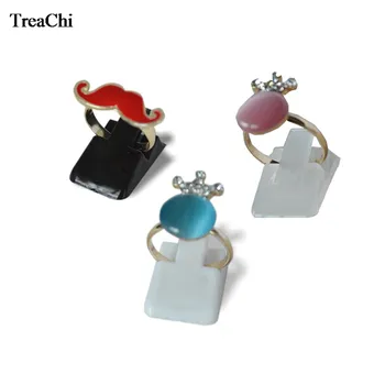 

20Pcs/Lot Mini Plastic Ring Display Showcase White Black Clear Ring Clip Rack Economic Ring Organizer Stand Holder 1.7*2.7*1cm