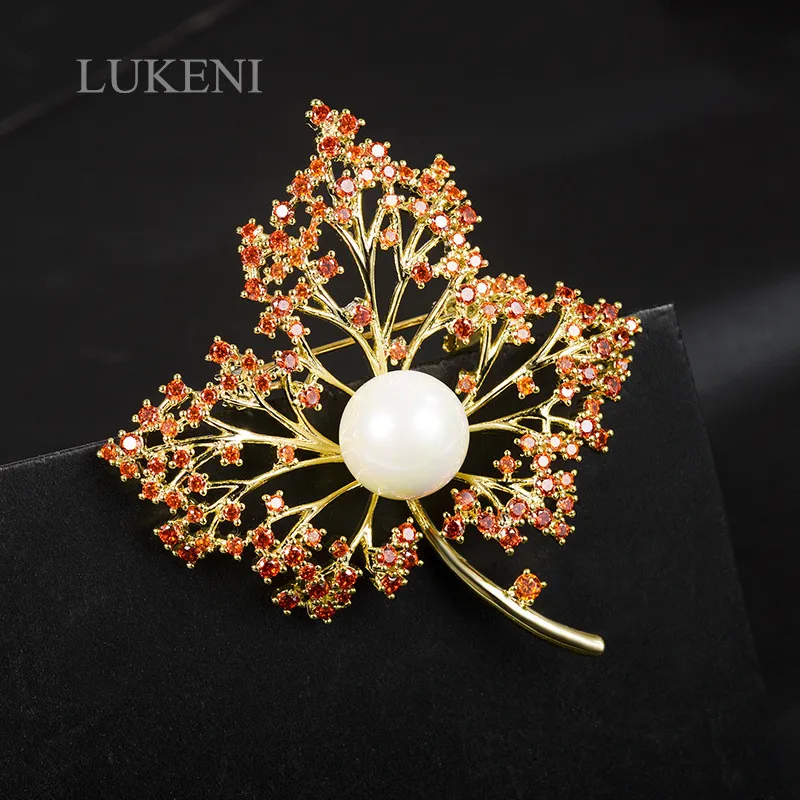 

LUKENI Natual Pearl Women Brooch Red Maple Leaf Zircon Brooch Beautiful Gold Color Zircon Fahion Jewelry Brooch